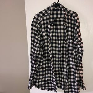 Comfy black and white button up flannel
